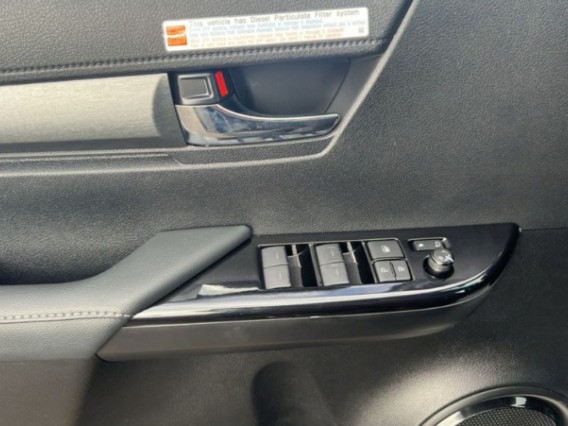 Aperçu de la photo 16 du véhicule TOYOTA HILUX DOUBLE CABINE