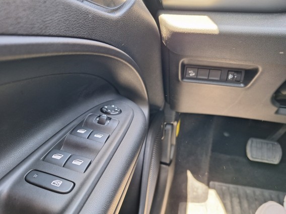 Aperçu de la photo 10 du véhicule JEEP AVENGER ELECTRIQUE