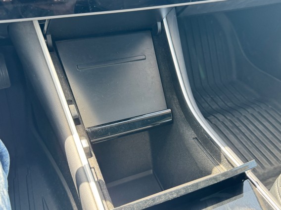 Aperçu de la photo 22 du véhicule TESLA MODEL 3