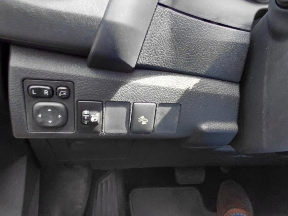 Aperçu de la photo 17 du véhicule TOYOTA AURIS