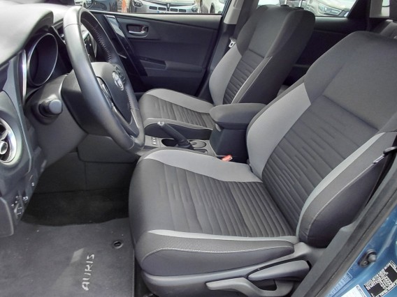 Aperçu de la photo 21 du véhicule TOYOTA AURIS