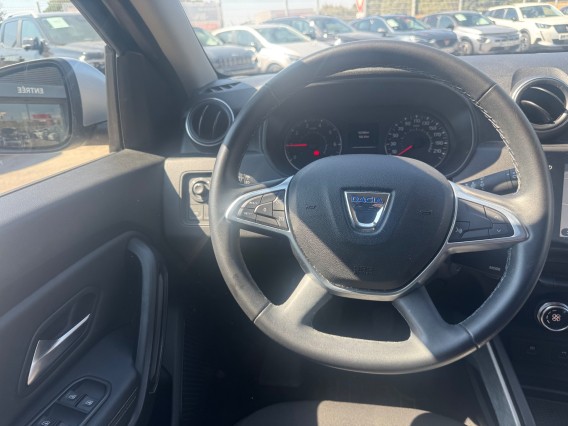 Aperçu de la photo 14 du véhicule DACIA DUSTER