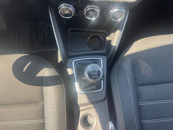 Aperçu de la photo 18 du véhicule DACIA DUSTER
