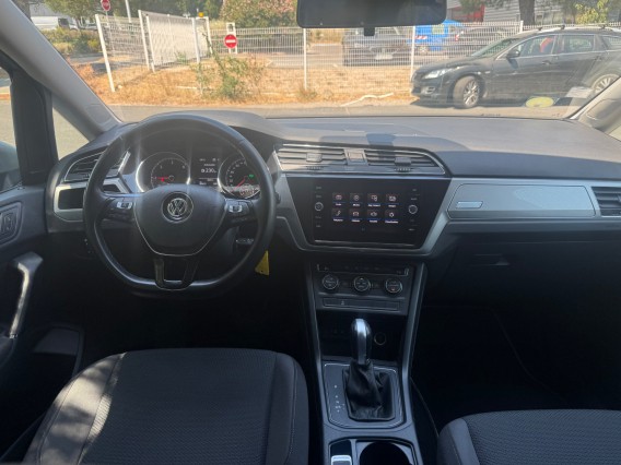 Aperçu de la photo 10 du véhicule VOLKSWAGEN TOURAN