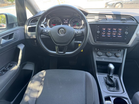 Aperçu de la photo 11 du véhicule VOLKSWAGEN TOURAN