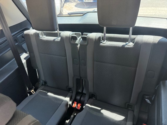 Aperçu de la photo 21 du véhicule VOLKSWAGEN TOURAN