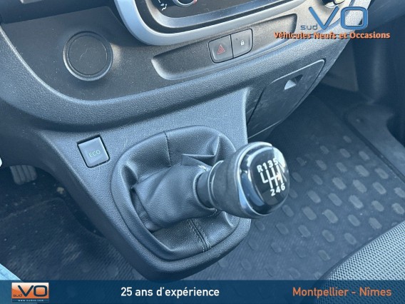 Aperçu de la photo 15 du véhicule RENAULT TRAFIC COMBI