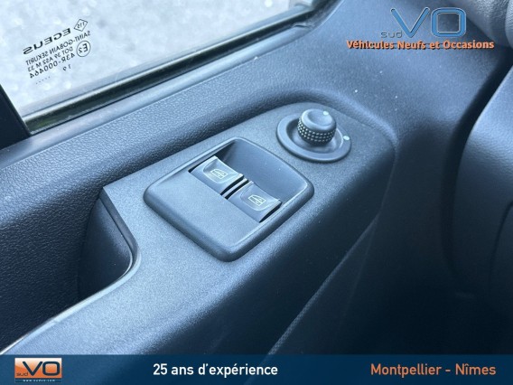 Aperçu de la photo 21 du véhicule RENAULT TRAFIC COMBI