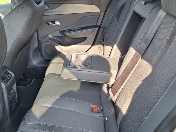 Aperçu de la photo 17 du véhicule PEUGEOT 308 SW