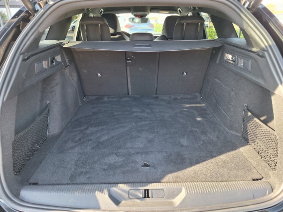 Aperçu de la photo 18 du véhicule PEUGEOT 308 SW