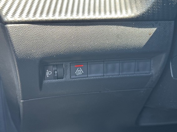 Aperçu de la photo 20 du véhicule PEUGEOT 208
