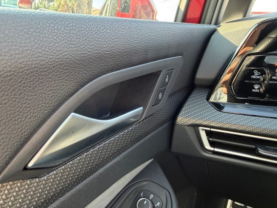 Aperçu de la photo 26 du véhicule VOLKSWAGEN GOLF