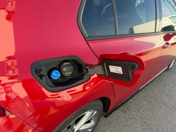 Aperçu de la photo 33 du véhicule VOLKSWAGEN GOLF