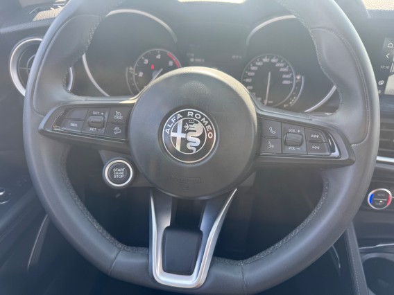 Aperçu de la photo 18 du véhicule ALFA ROMEO STELVIO MY21