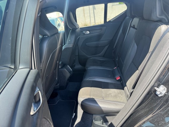 Aperçu de la photo 21 du véhicule VOLVO XC40