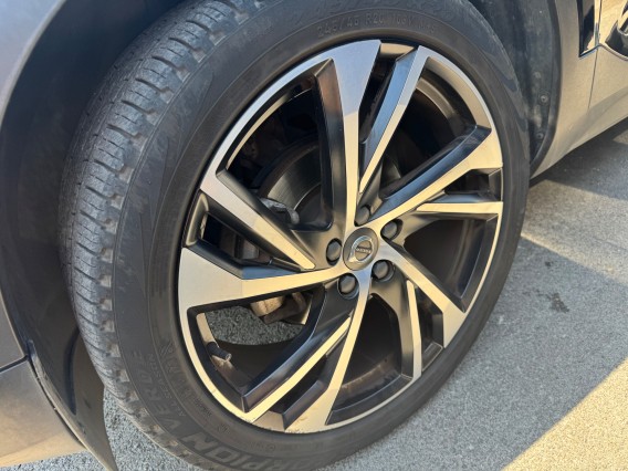 Aperçu de la photo 24 du véhicule VOLVO XC40