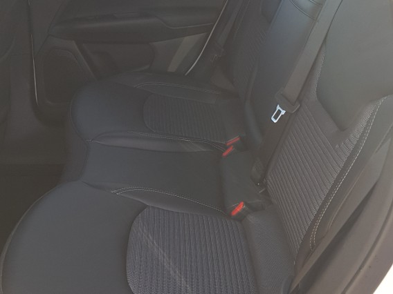 Aperçu de la photo 15 du véhicule JEEP COMPASS