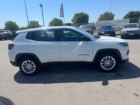 Aperçu de la photo 5 du véhicule JEEP COMPASS
