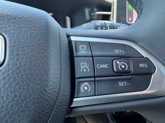 Aperçu de la photo 18 du véhicule JEEP COMPASS