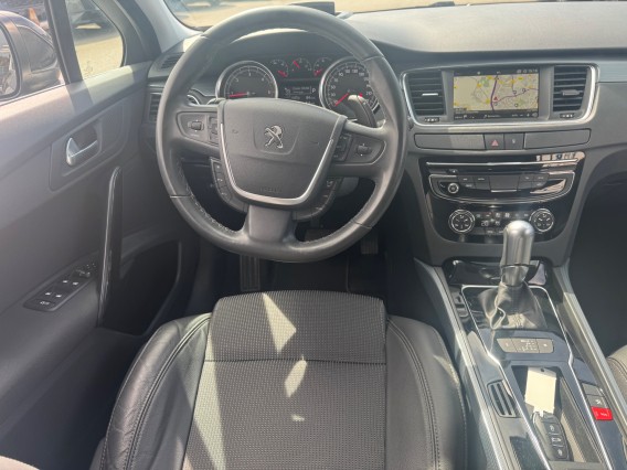 Aperçu de la photo 15 du véhicule PEUGEOT 508