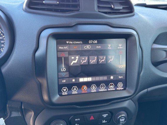 Aperçu de la photo 14 du véhicule JEEP RENEGADE