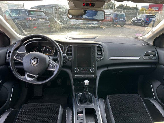 Aperçu de la photo 10 du véhicule RENAULT MEGANE IV ESTATE