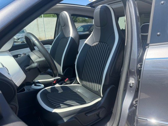 Aperçu de la photo 14 du véhicule RENAULT TWINGO E-TECH ELECTRIQUE