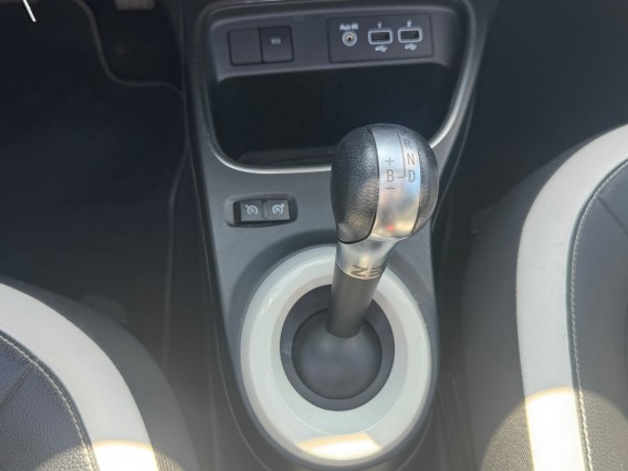 Aperçu de la photo 19 du véhicule RENAULT TWINGO E-TECH ELECTRIQUE