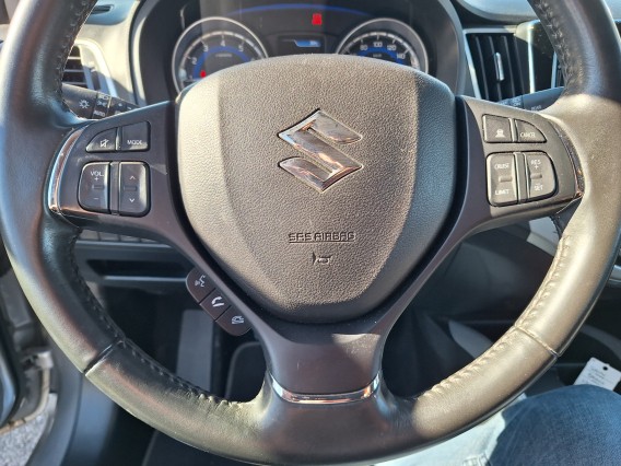 Aperçu de la photo 8 du véhicule SUZUKI BALENO