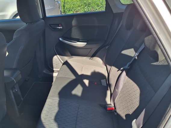 Aperçu de la photo 14 du véhicule SUZUKI BALENO