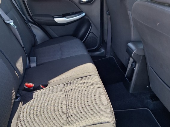 Aperçu de la photo 16 du véhicule SUZUKI BALENO