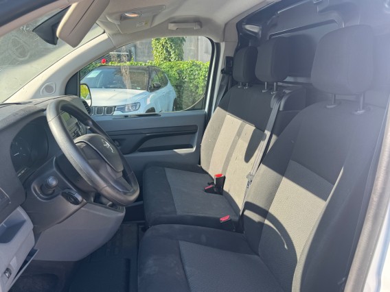 Aperçu de la photo 22 du véhicule OPEL VIVARO FOURGON