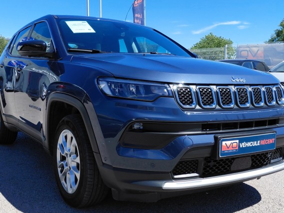 Aperçu de la photo 4 du véhicule JEEP COMPASS