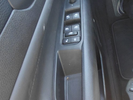 Aperçu de la photo 16 du véhicule JEEP COMPASS