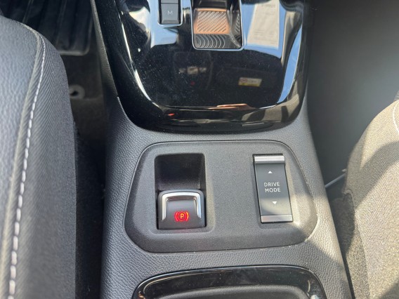 Aperçu de la photo 16 du véhicule OPEL CORSA