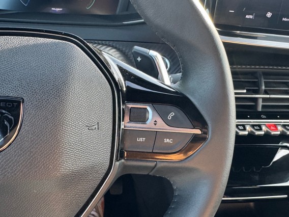 Aperçu de la photo 20 du véhicule PEUGEOT 2008