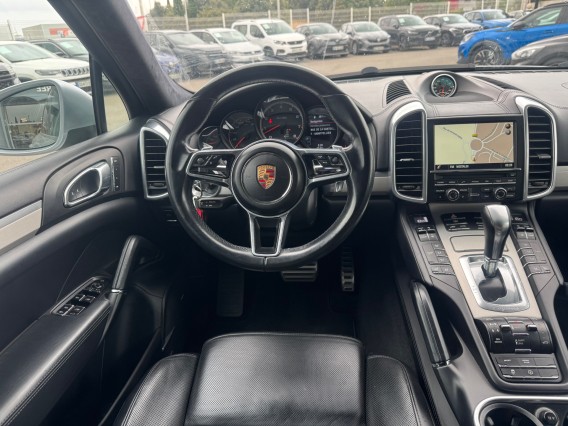 Aperçu de la photo 11 du véhicule PORSCHE CAYENNE