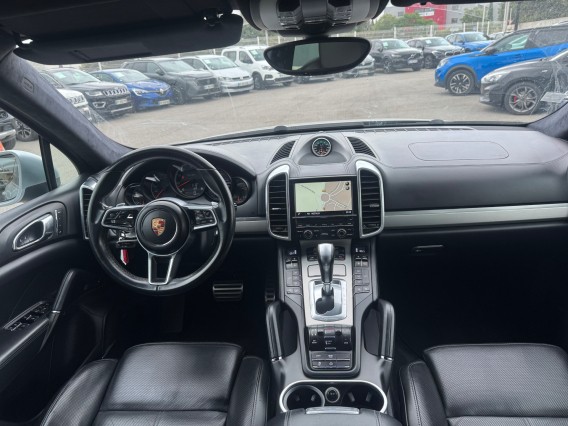 Aperçu de la photo 32 du véhicule PORSCHE CAYENNE