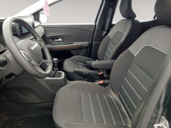 Aperçu de la photo 4 du véhicule DACIA SANDERO