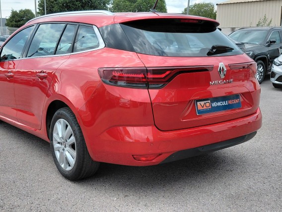 Aperçu de la photo 8 du véhicule RENAULT MEGANE IV ESTATE