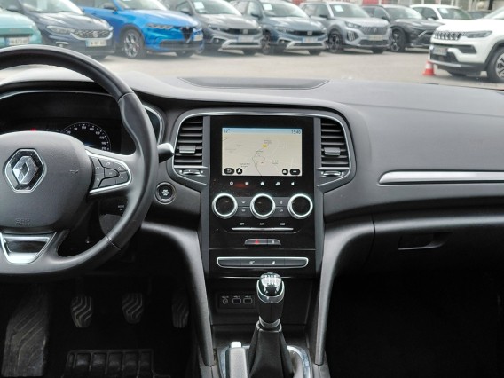Aperçu de la photo 10 du véhicule RENAULT MEGANE IV ESTATE
