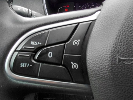 Aperçu de la photo 15 du véhicule RENAULT MEGANE IV ESTATE