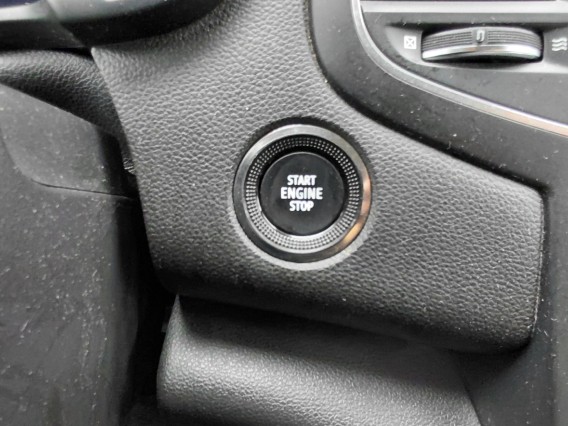 Aperçu de la photo 18 du véhicule RENAULT MEGANE IV ESTATE