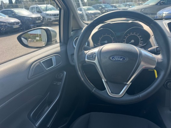Aperçu de la photo 11 du véhicule FORD FIESTA