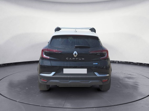 Aperçu de la photo 2 du véhicule RENAULT CAPTUR