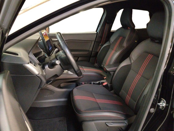 Aperçu de la photo 5 du véhicule RENAULT CAPTUR