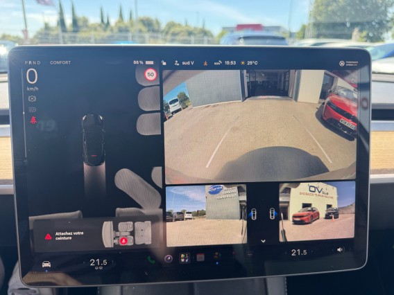 Aperçu de la photo 14 du véhicule TESLA MODEL Y