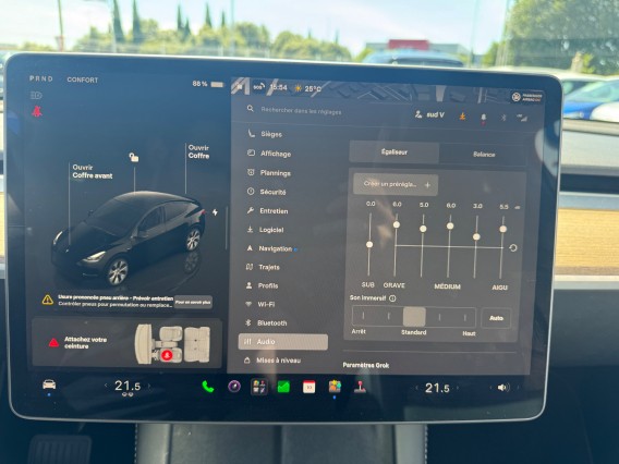Aperçu de la photo 38 du véhicule TESLA MODEL Y