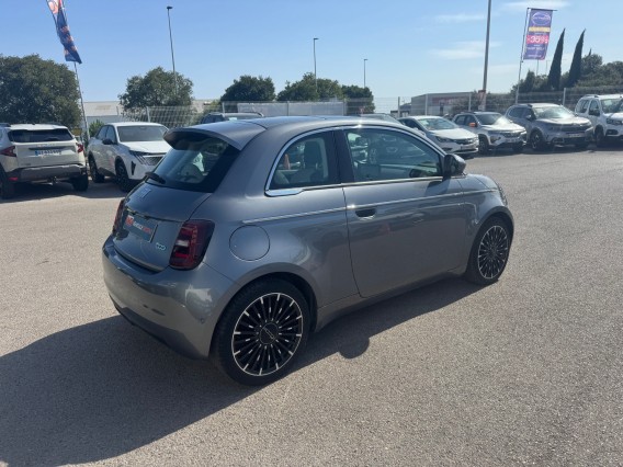 Aperçu de la photo 6 du véhicule FIAT 500e BERLINE MY22 SERIE 1 STEP 1