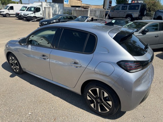Aperçu de la photo 5 du véhicule PEUGEOT 208